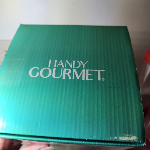 Candy Dispenser Handy Gourmet Red New In Box 3 Sections 360° Rotation - Picture 11 of 13